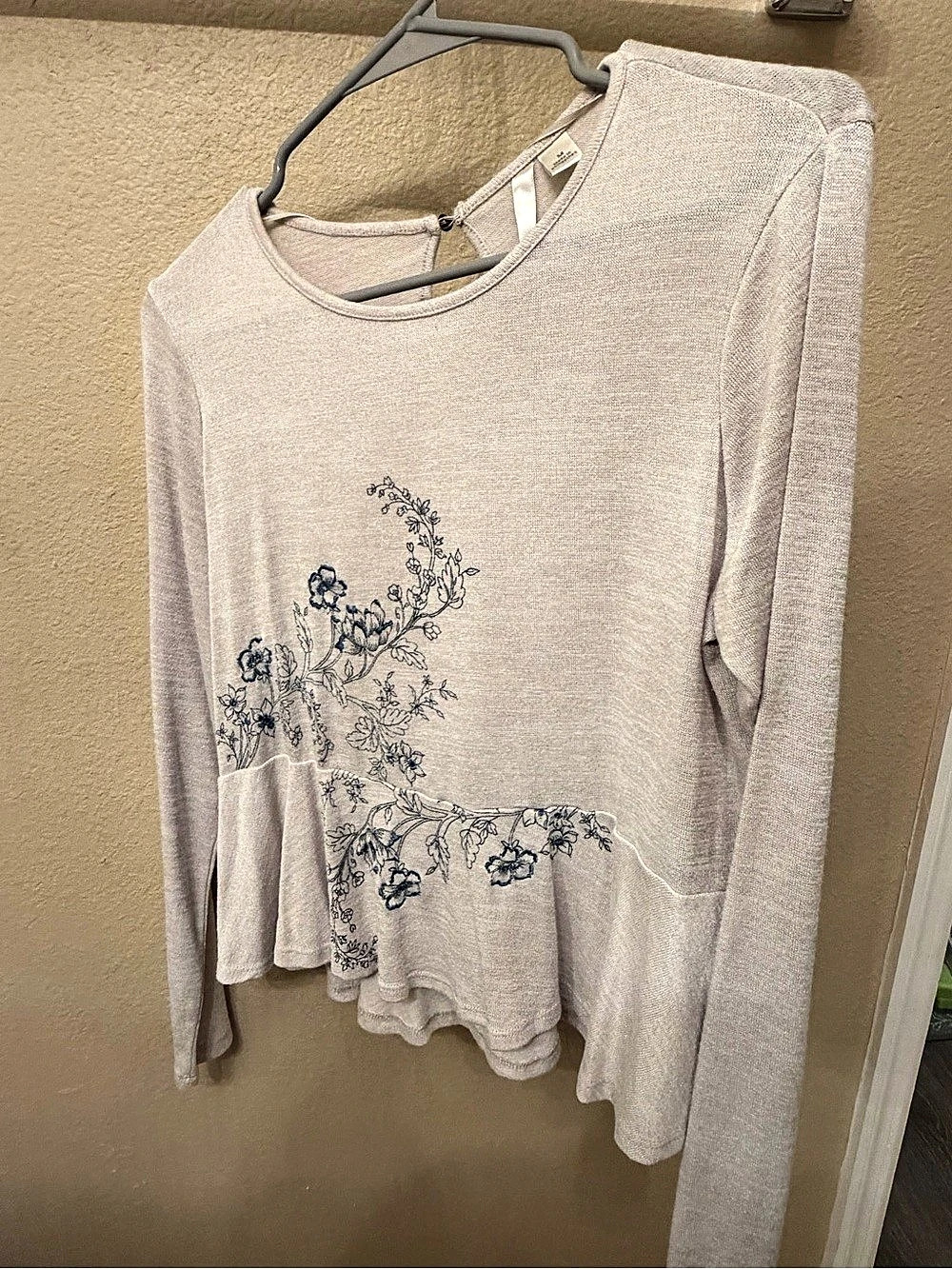 Lauren Conrad Floral Embroidered Tunic in Pink Size Medium